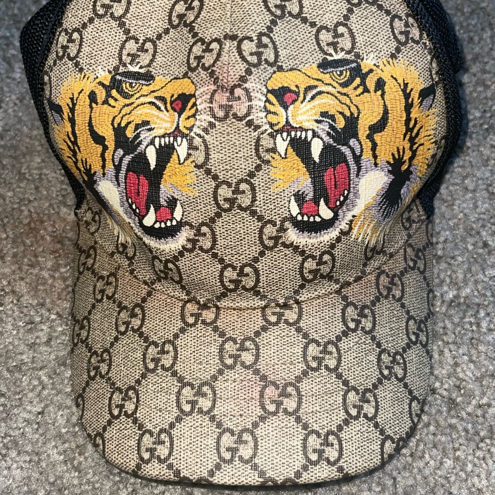 Men’s Large Gucci Tigers print GG Supreme baseball hat